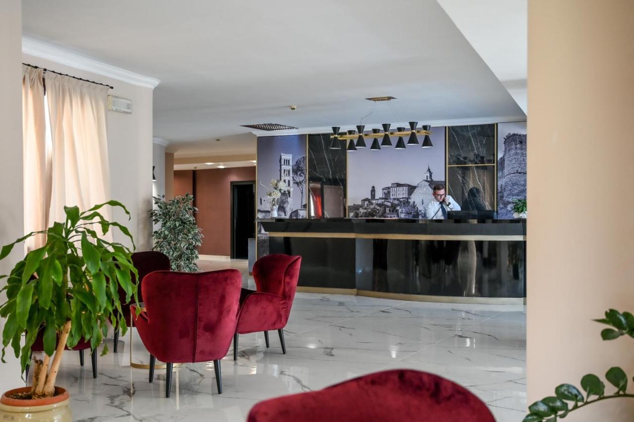 Roma Domus Hotel Ponzano Romano Exterior foto